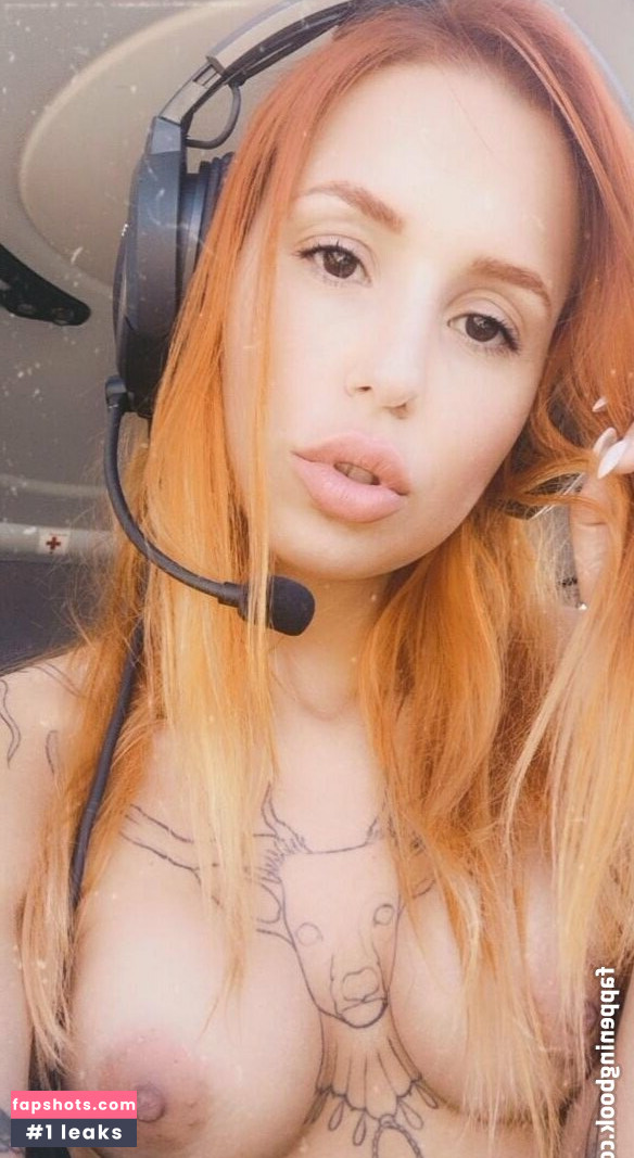 Ana Almeida gallery photo #20