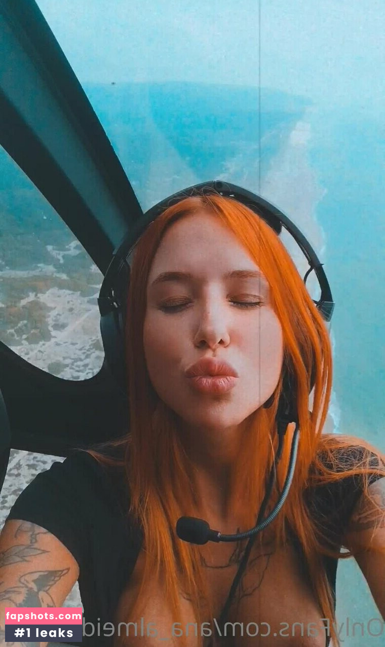 Ana Almeida gallery photo #22