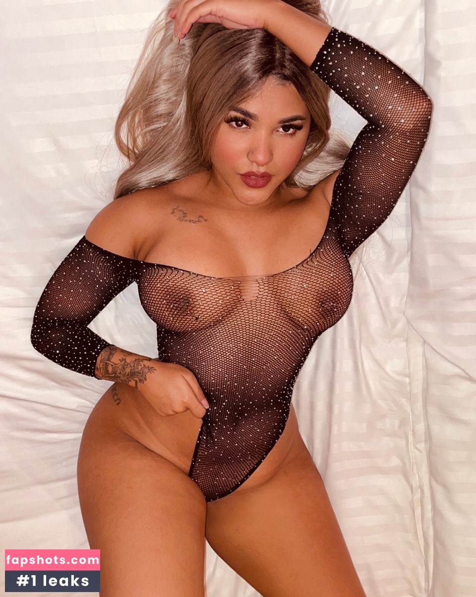 Ana Blanco gallery photo #109