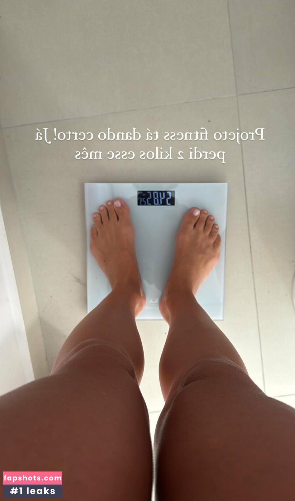 Ana Bochi gallery photo #4