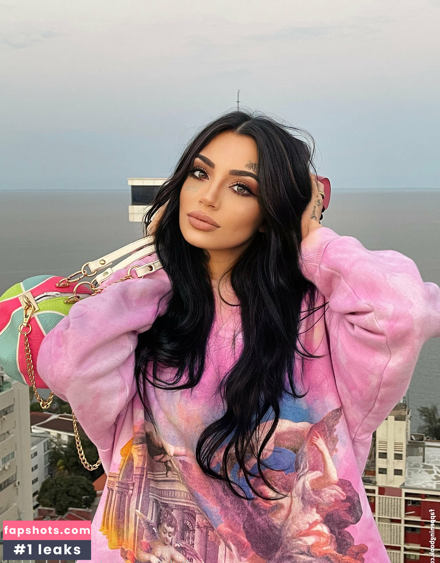 Ana Buhr Buldrini gallery photo #91