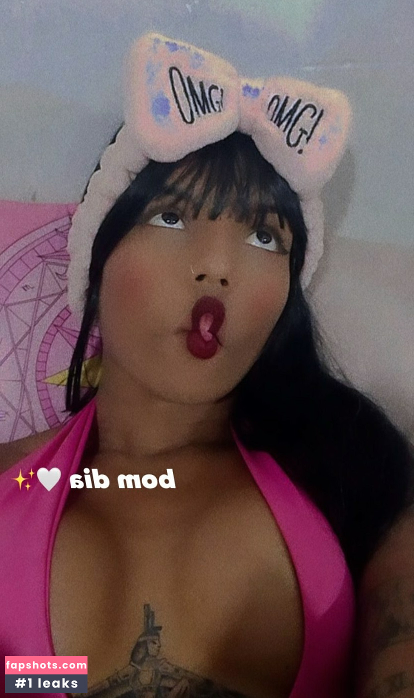 Ana Carolina gallery photo #52