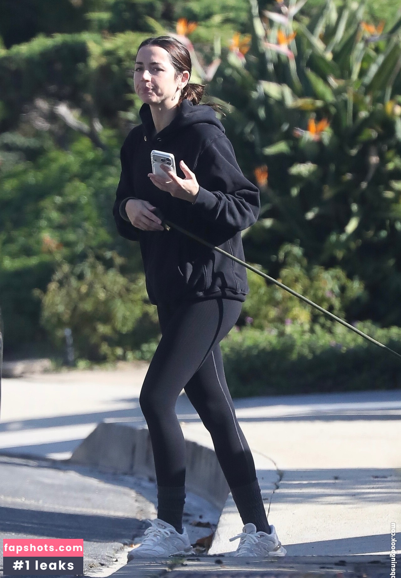 Ana de Armas gallery photo #2