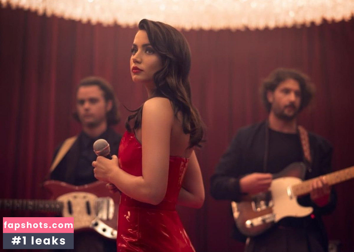 Ana de Armas gallery photo #1151