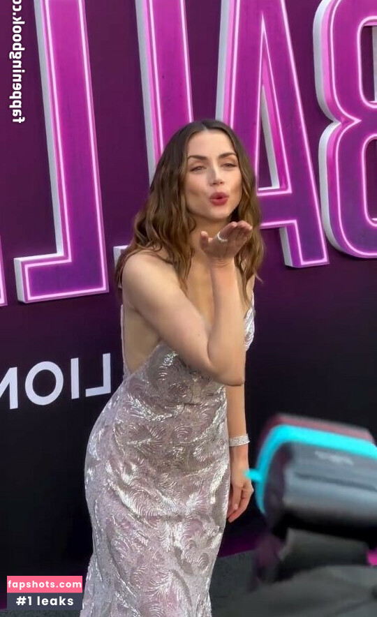 Ana de Armas gallery photo #119