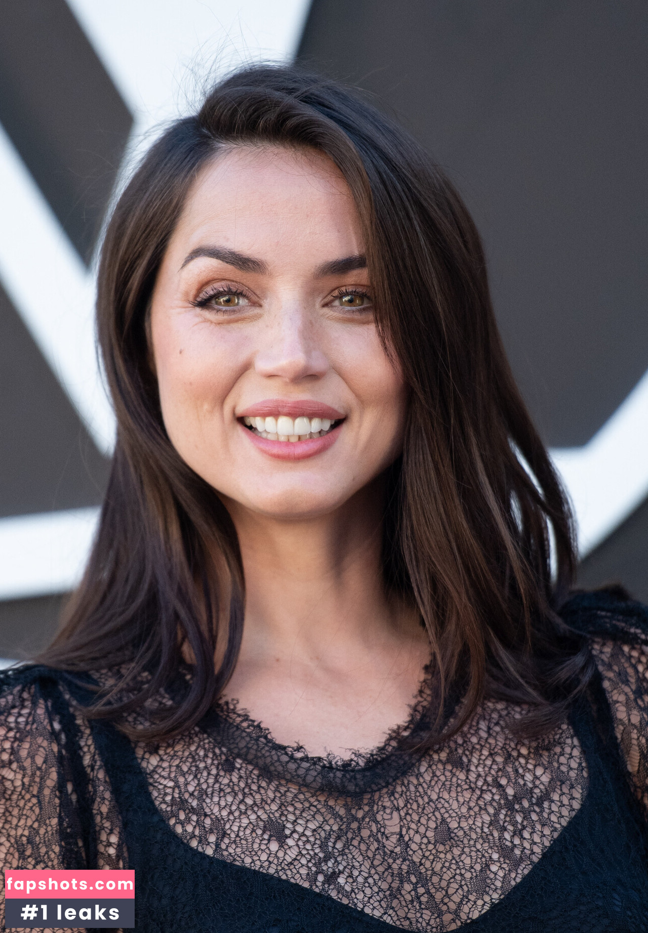 Ana de Armas gallery photo #263