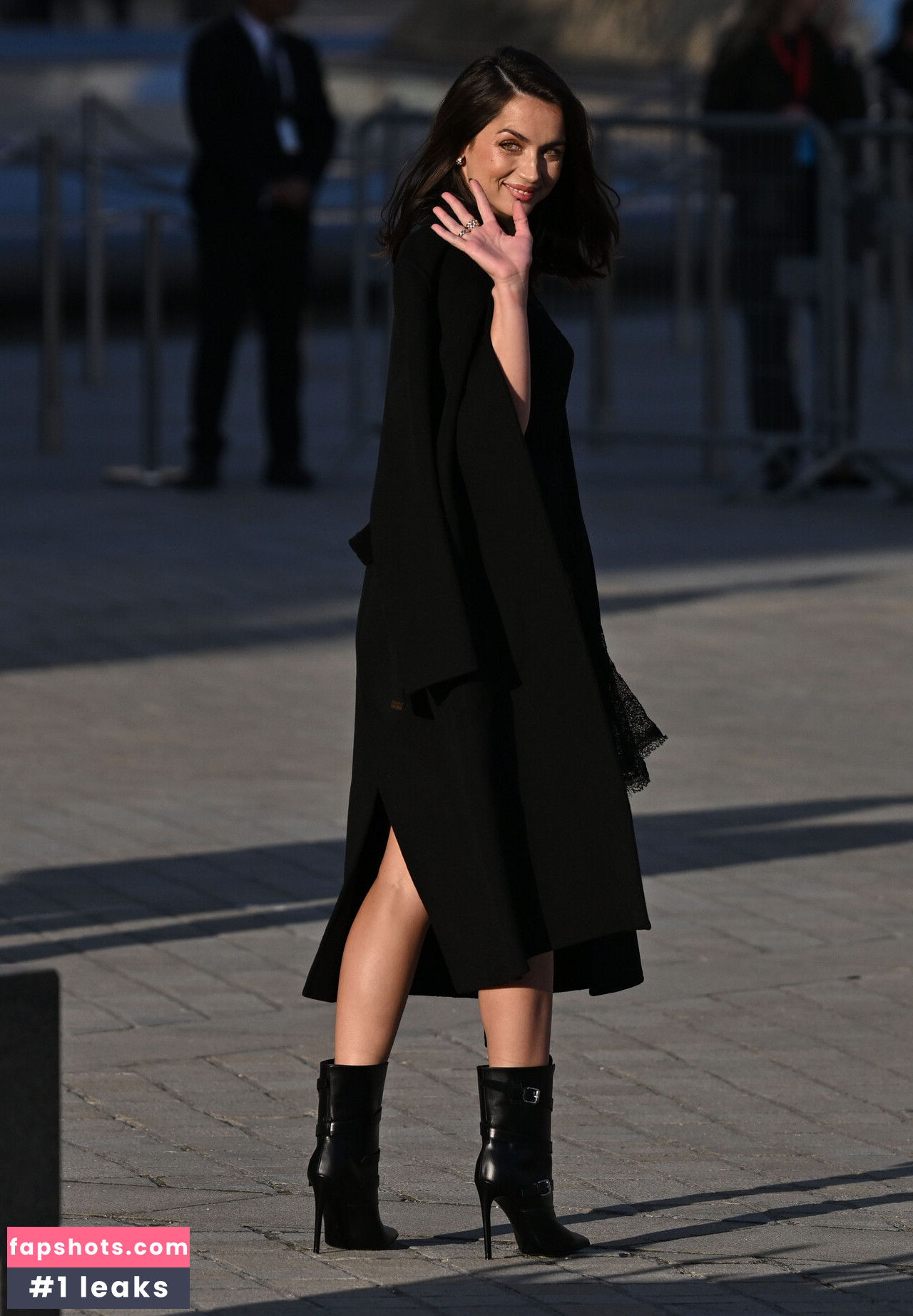 Ana de Armas gallery photo #266