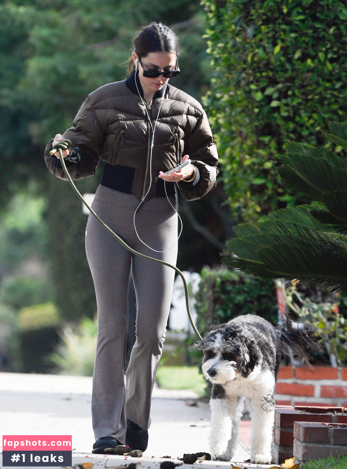 Ana de Armas gallery photo #30