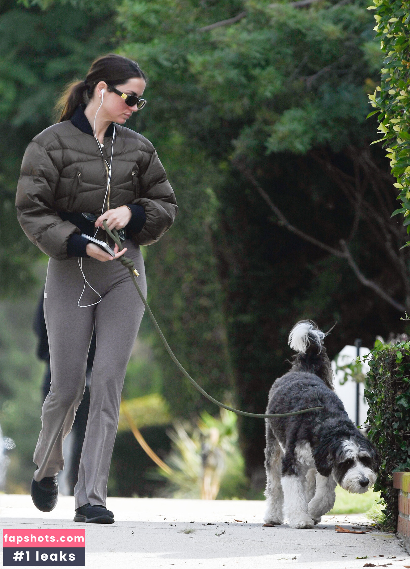 Ana de Armas gallery photo #32