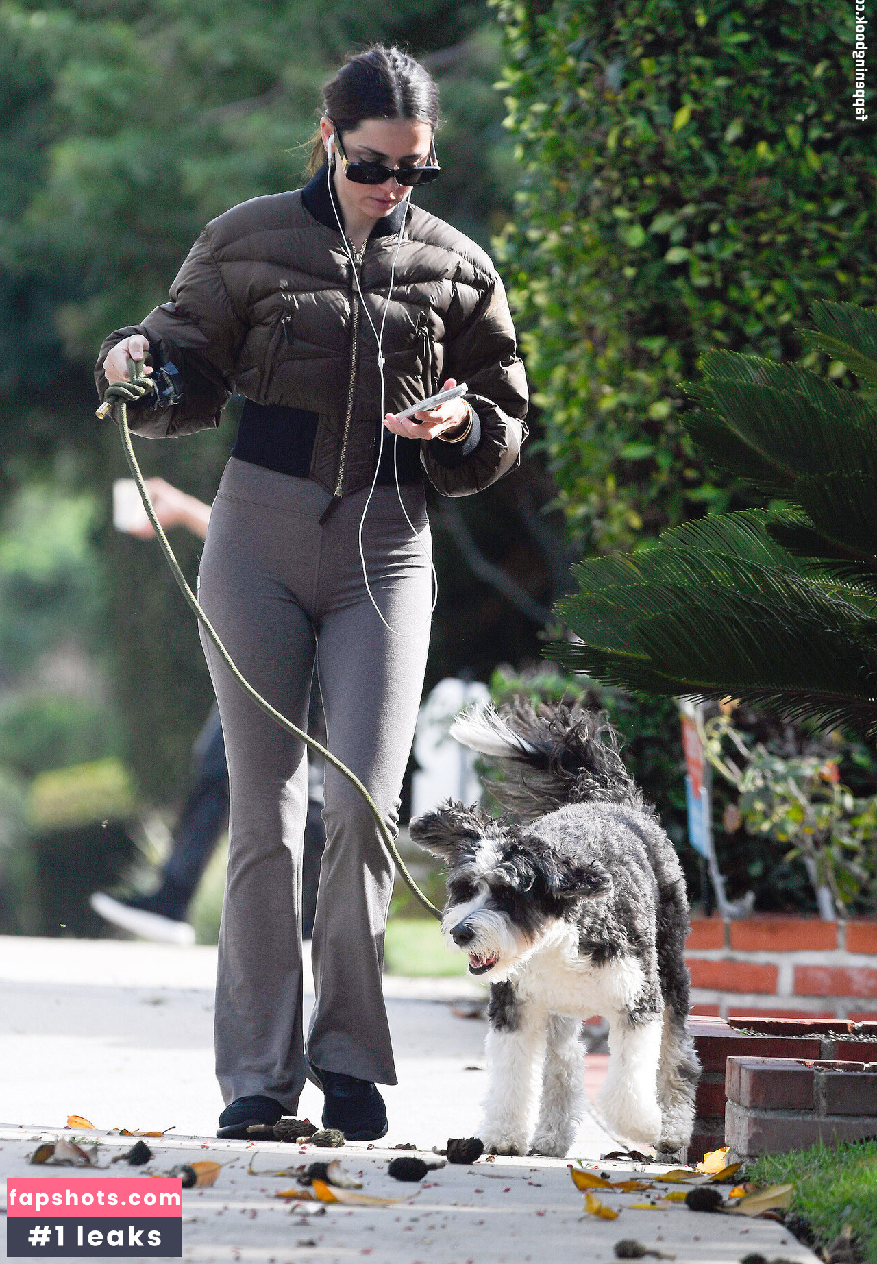 Ana de Armas gallery photo #38