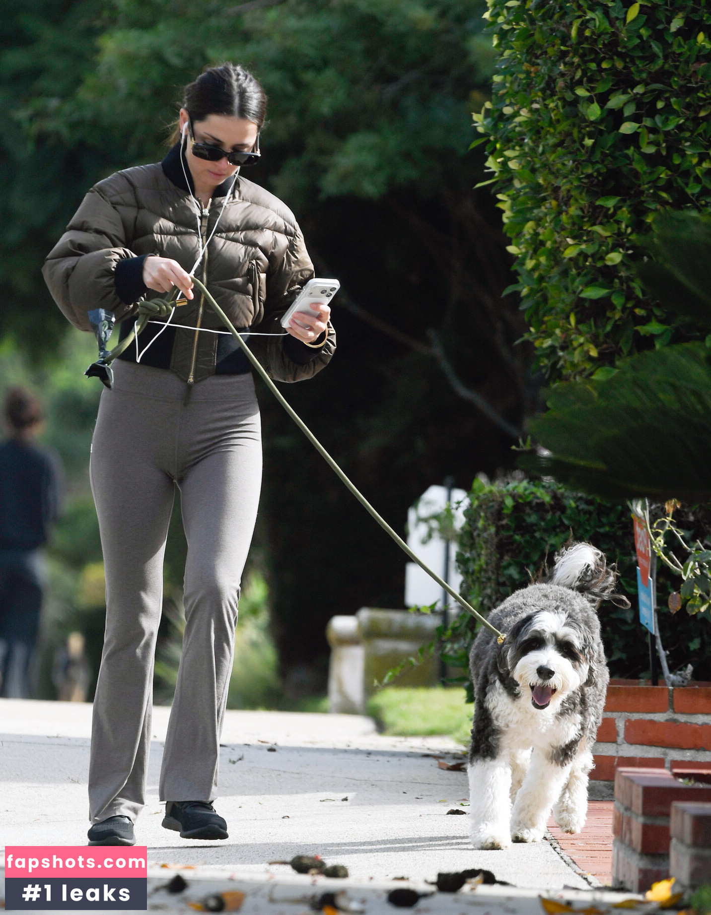 Ana de Armas gallery photo #40