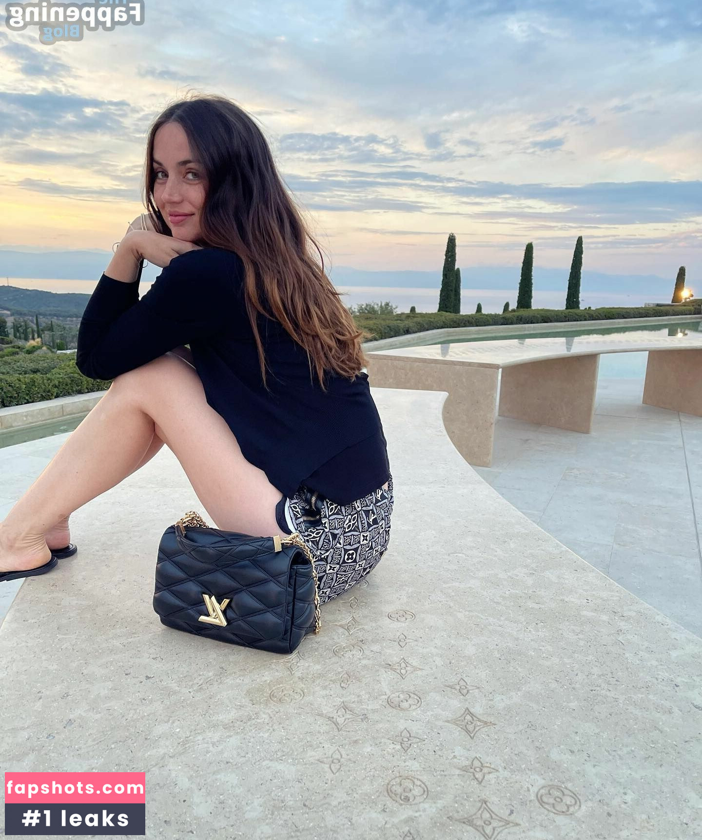 Ana de Armas gallery photo #445