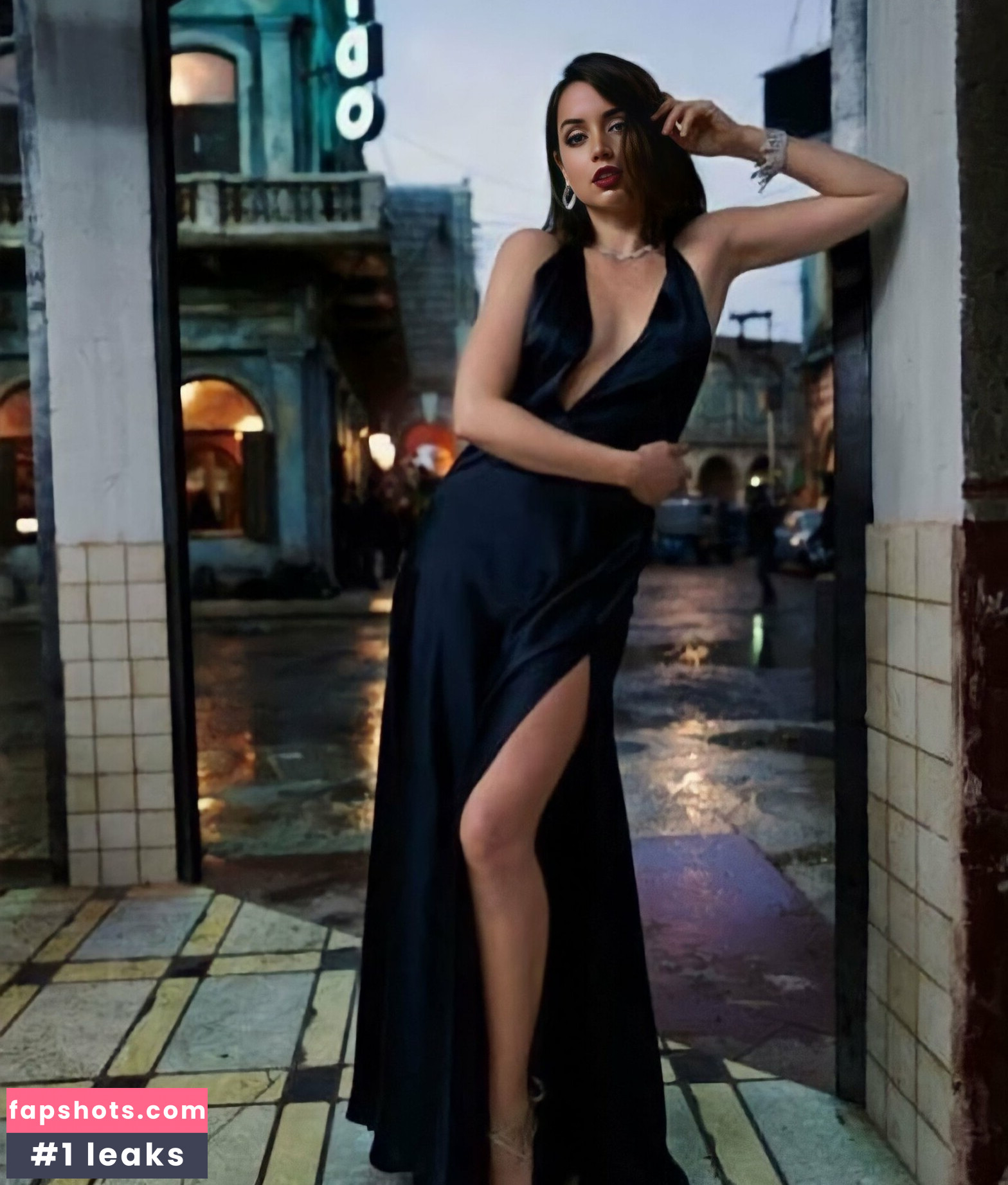 Ana de Armas gallery photo #479