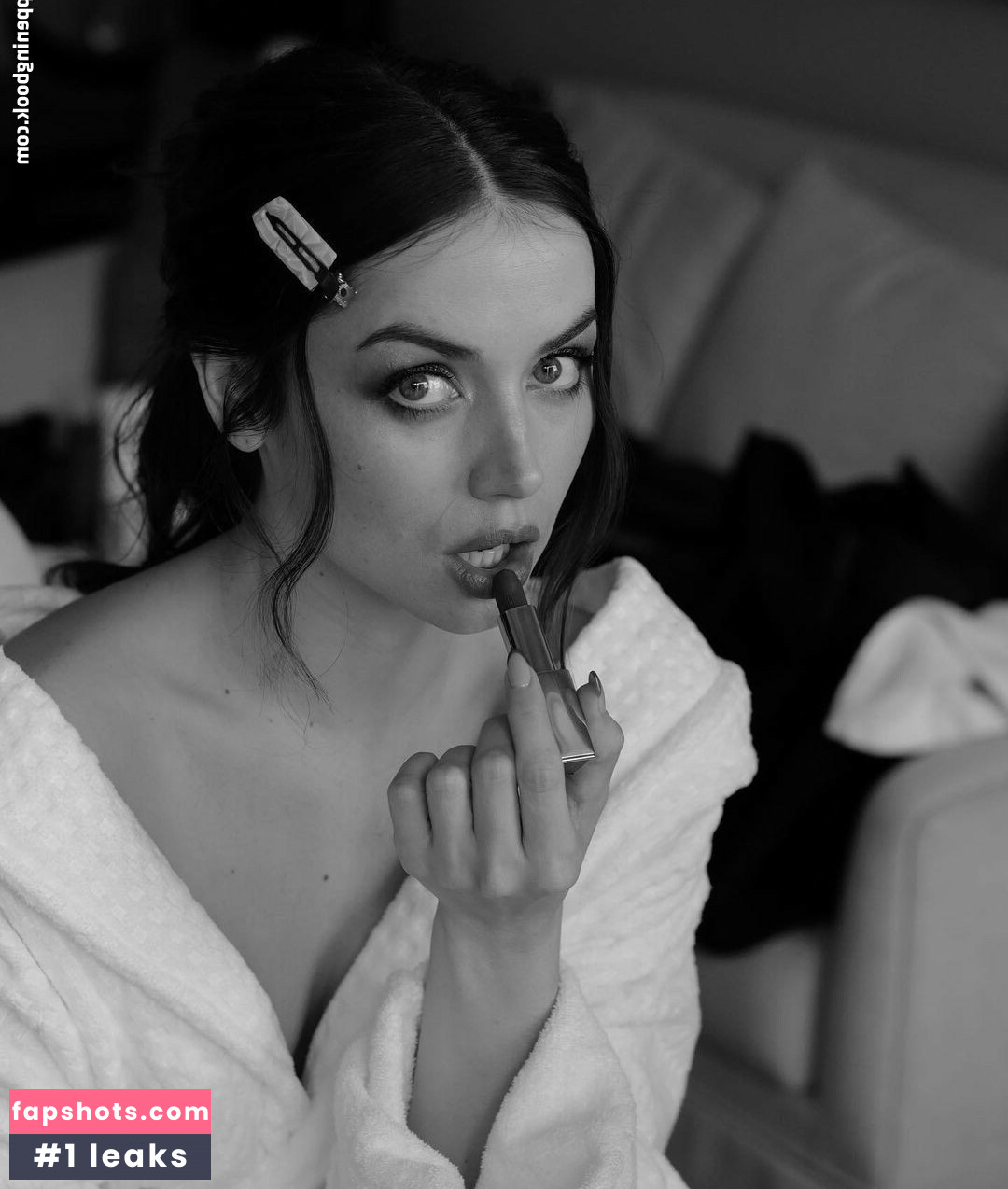 Ana de Armas gallery photo #484