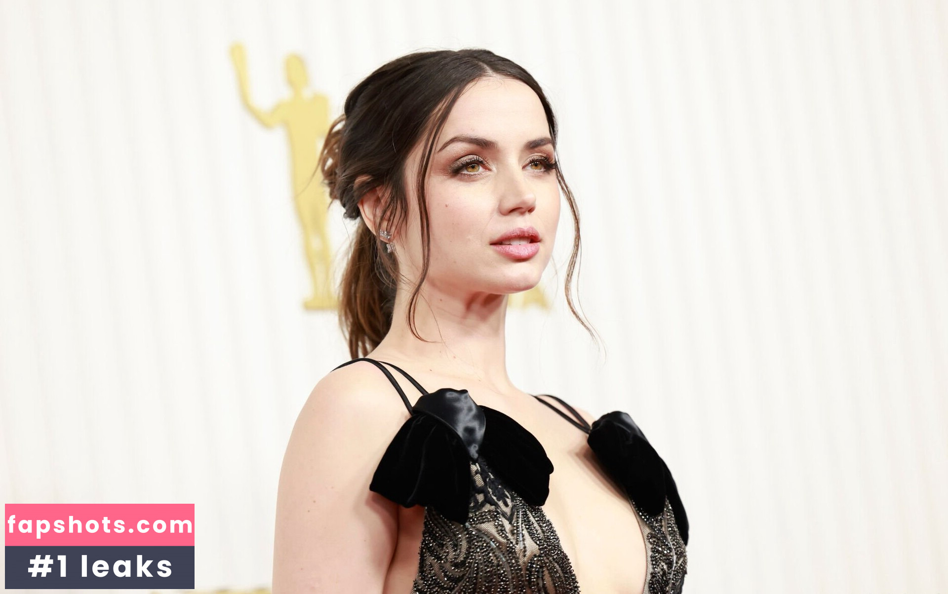 Ana de Armas gallery photo #503