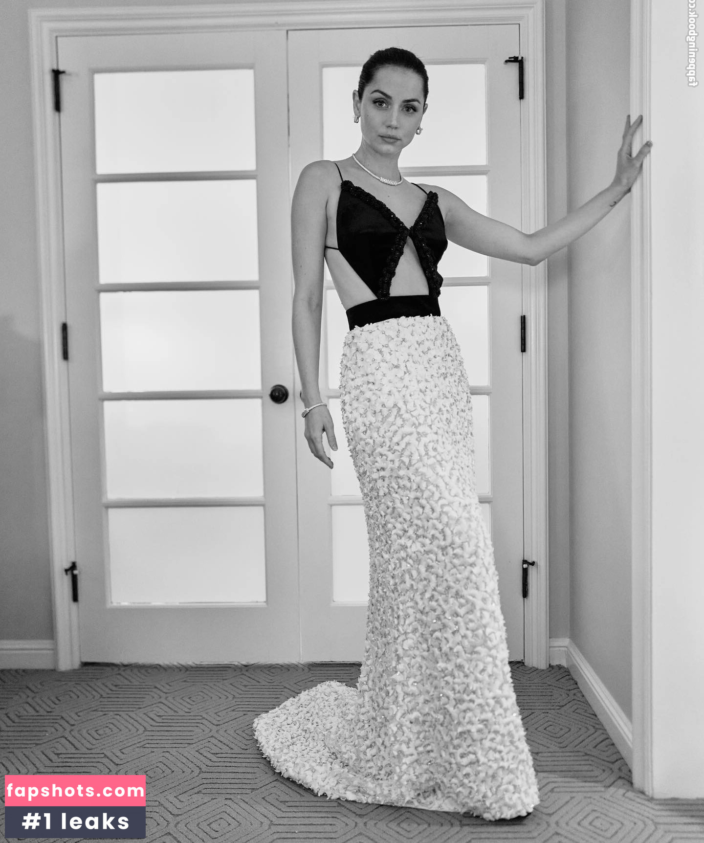 Ana de Armas gallery photo #547