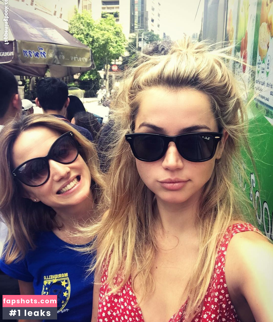 Ana de Armas gallery photo #578