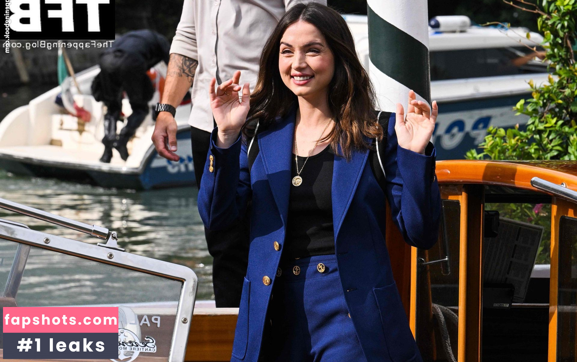 Ana de Armas gallery photo #617