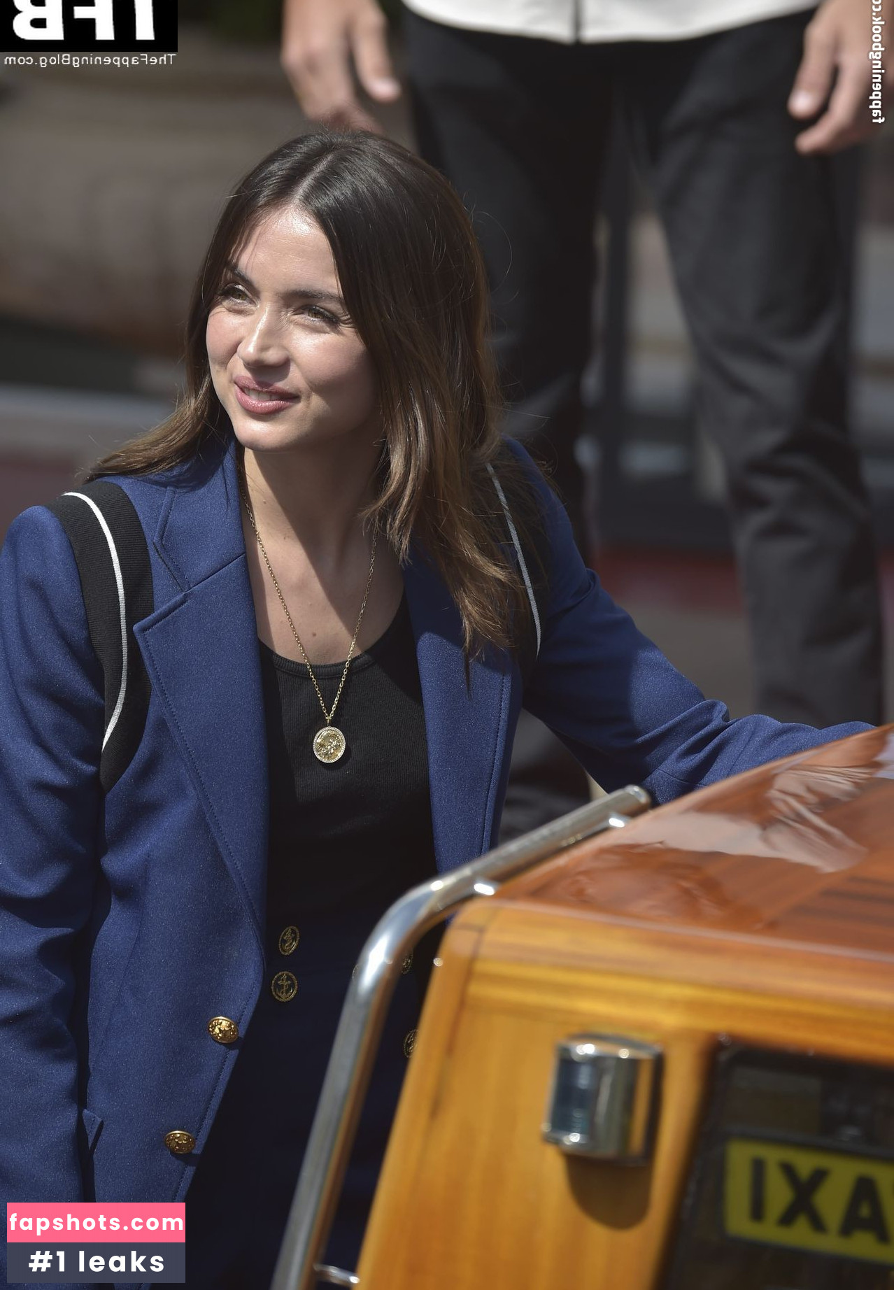 Ana de Armas gallery photo #618