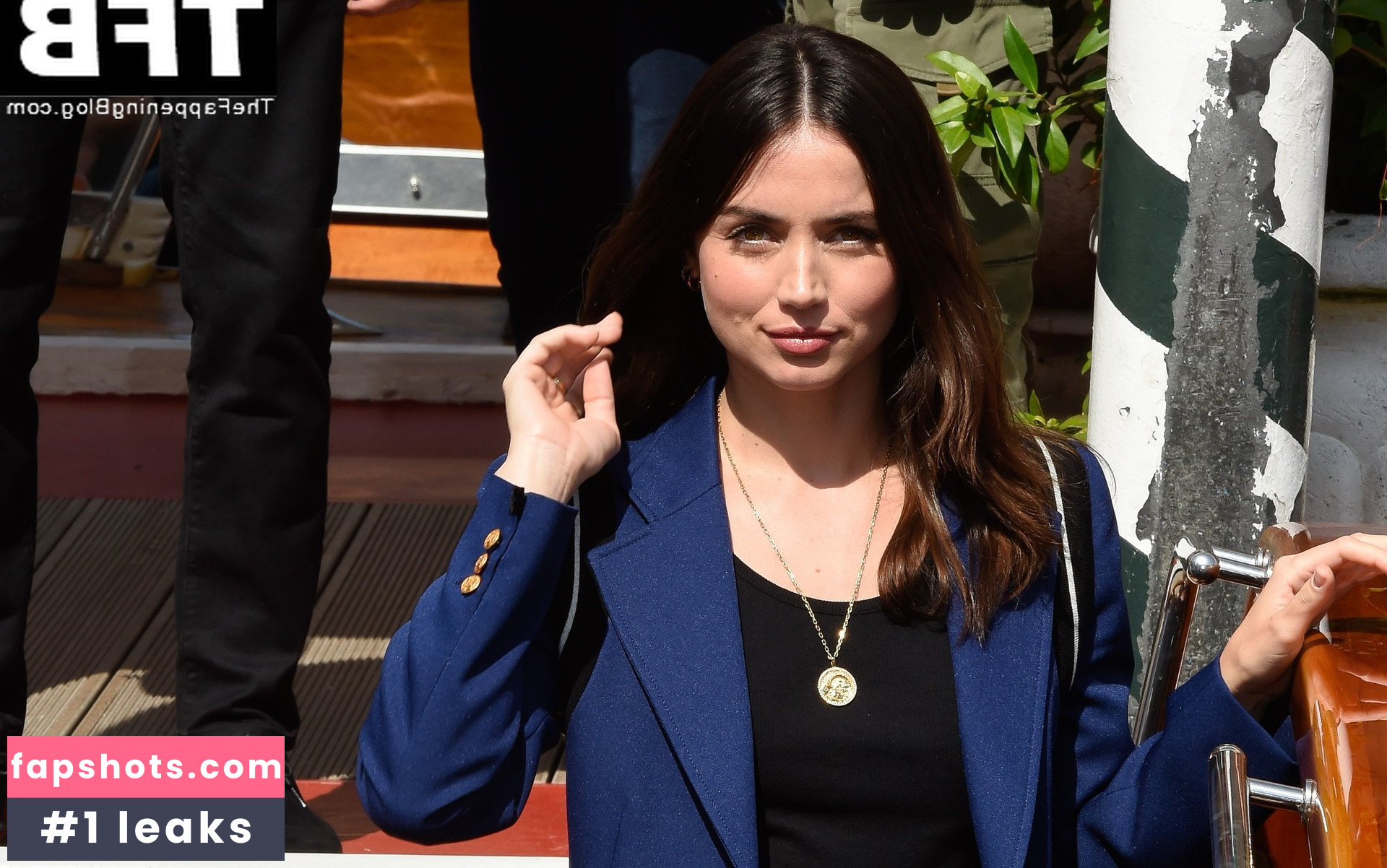 Ana de Armas gallery photo #619