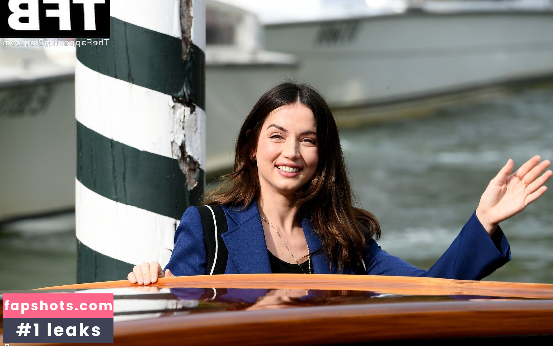 Ana de Armas gallery photo #654