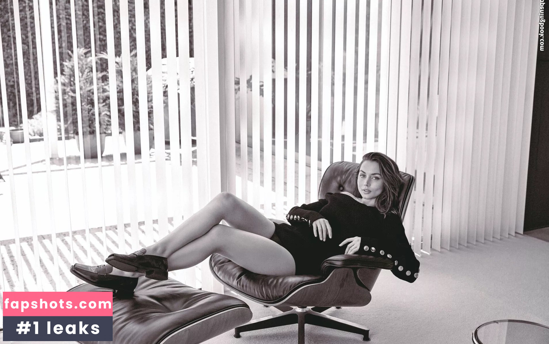 Ana de Armas gallery photo #69