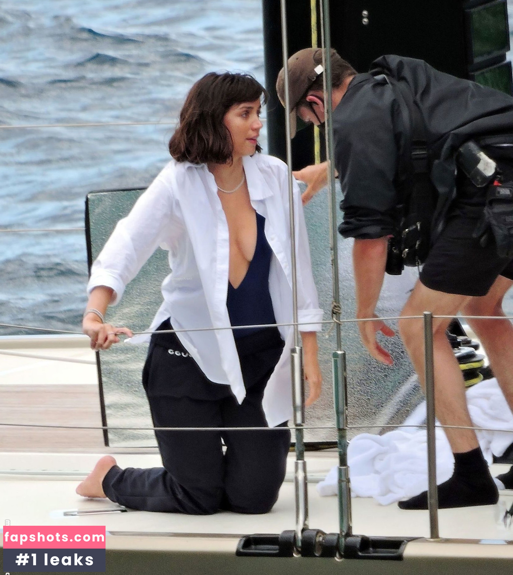 Ana de Armas gallery photo #744