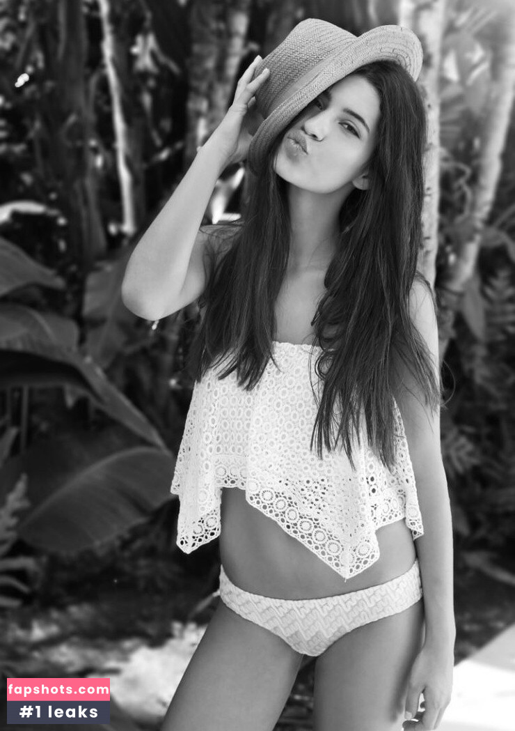 Ana Ferreira gallery photo #6