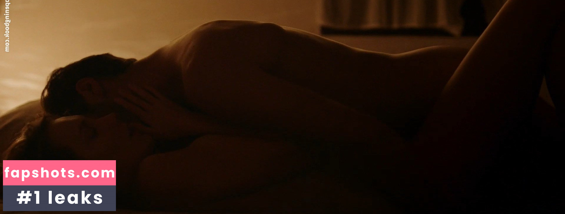 Ana Girardot gallery photo #11