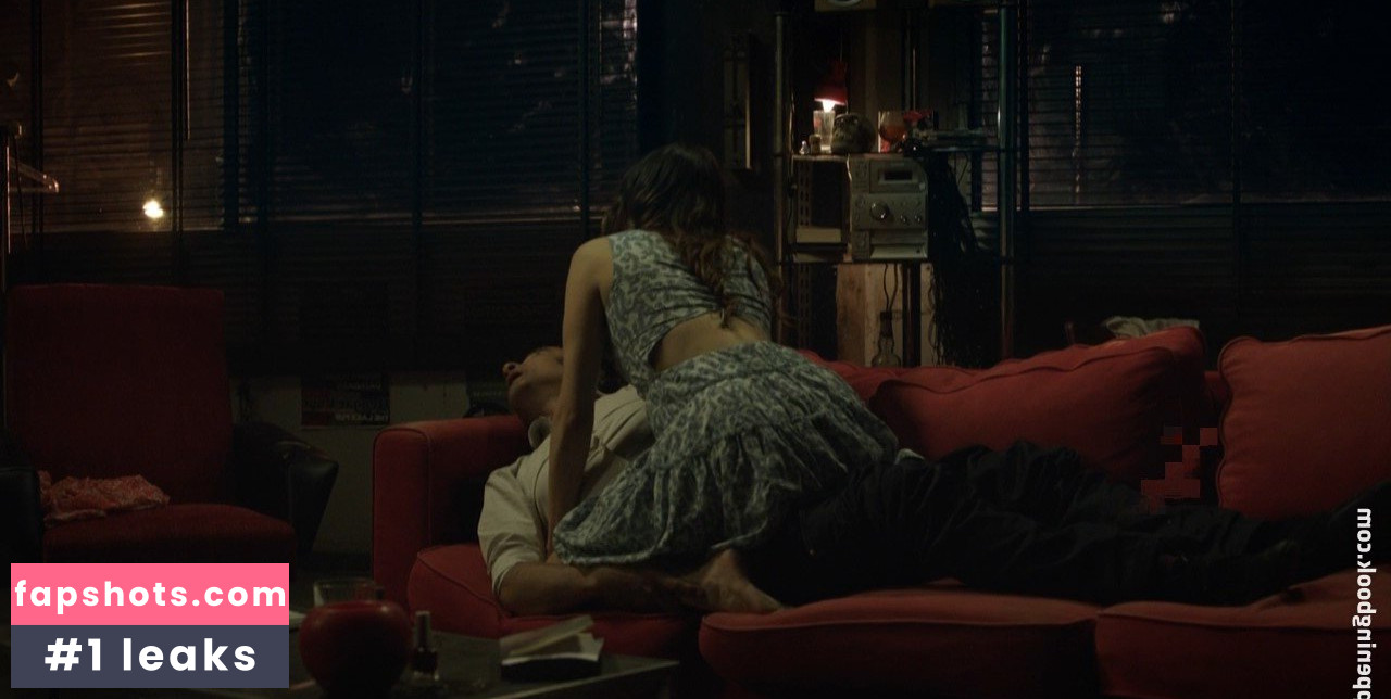 Ana Girardot gallery photo #16