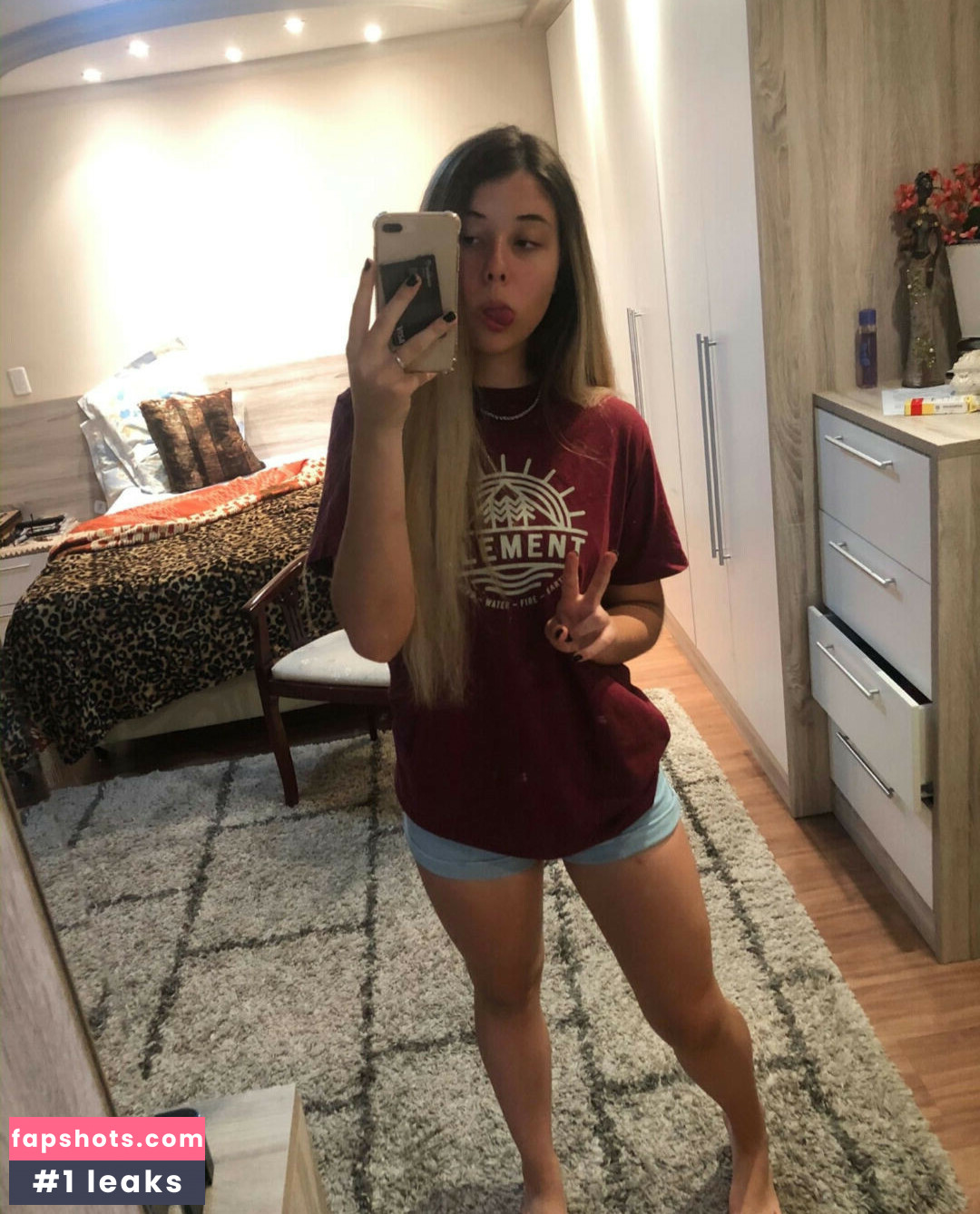 Ana Hilgemberg gallery photo #5