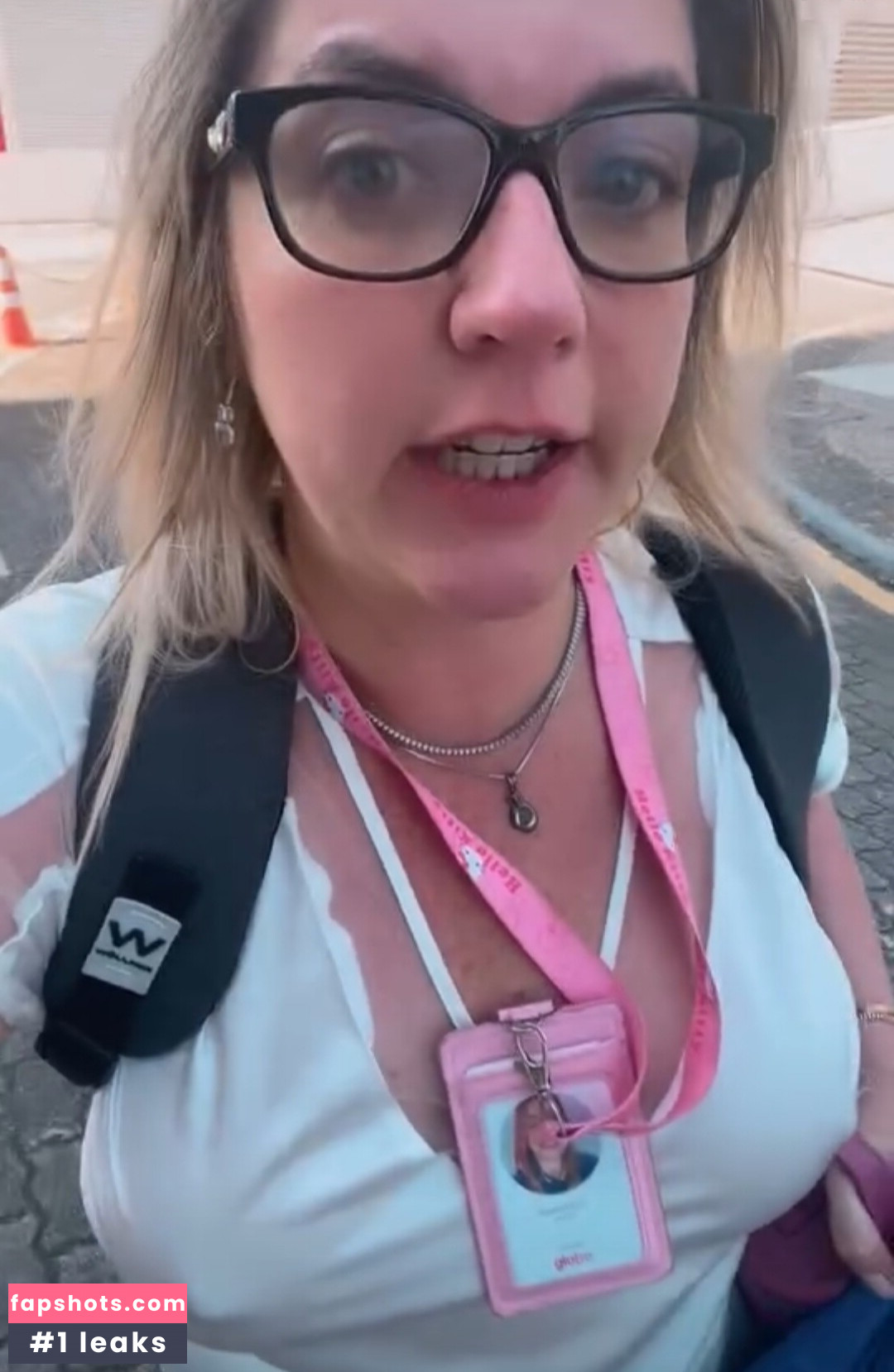 Ana Hissa gallery photo #2