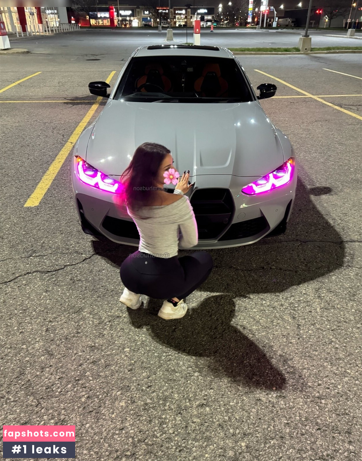 Ana Hudson gallery photo #9