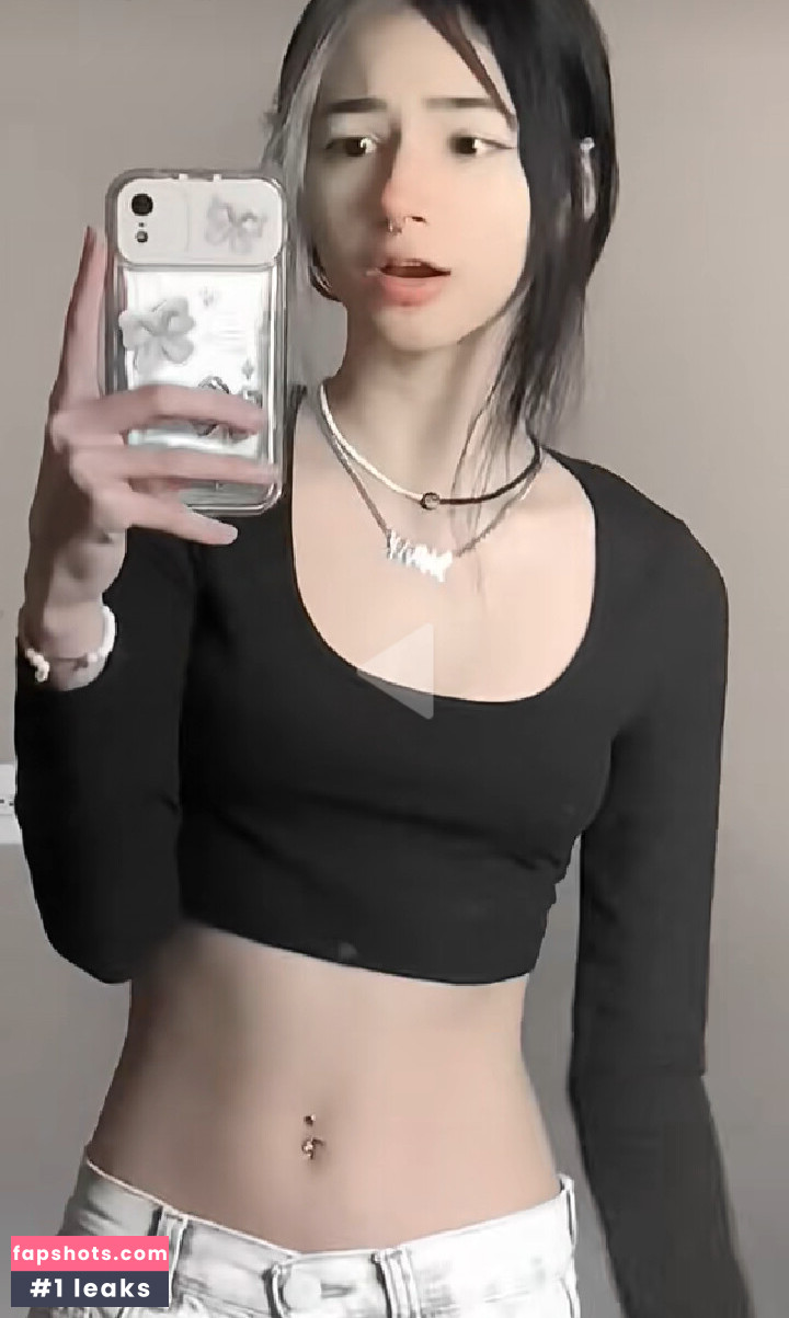 Ana Langdon gallery photo #9