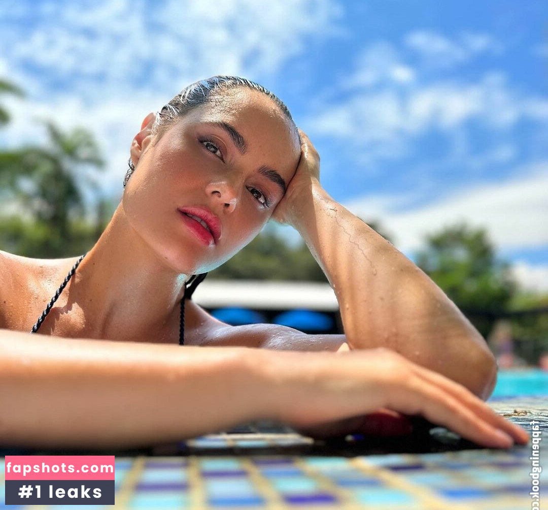 Ana Lucia Dominguez gallery photo #42