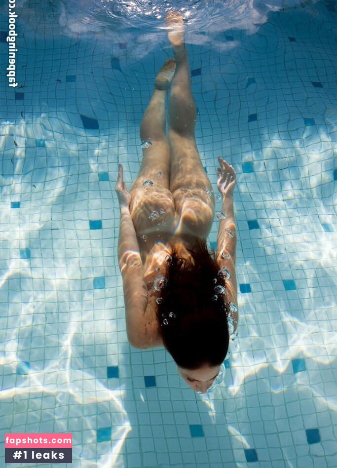 Ana Lucia Fernandes gallery photo #29