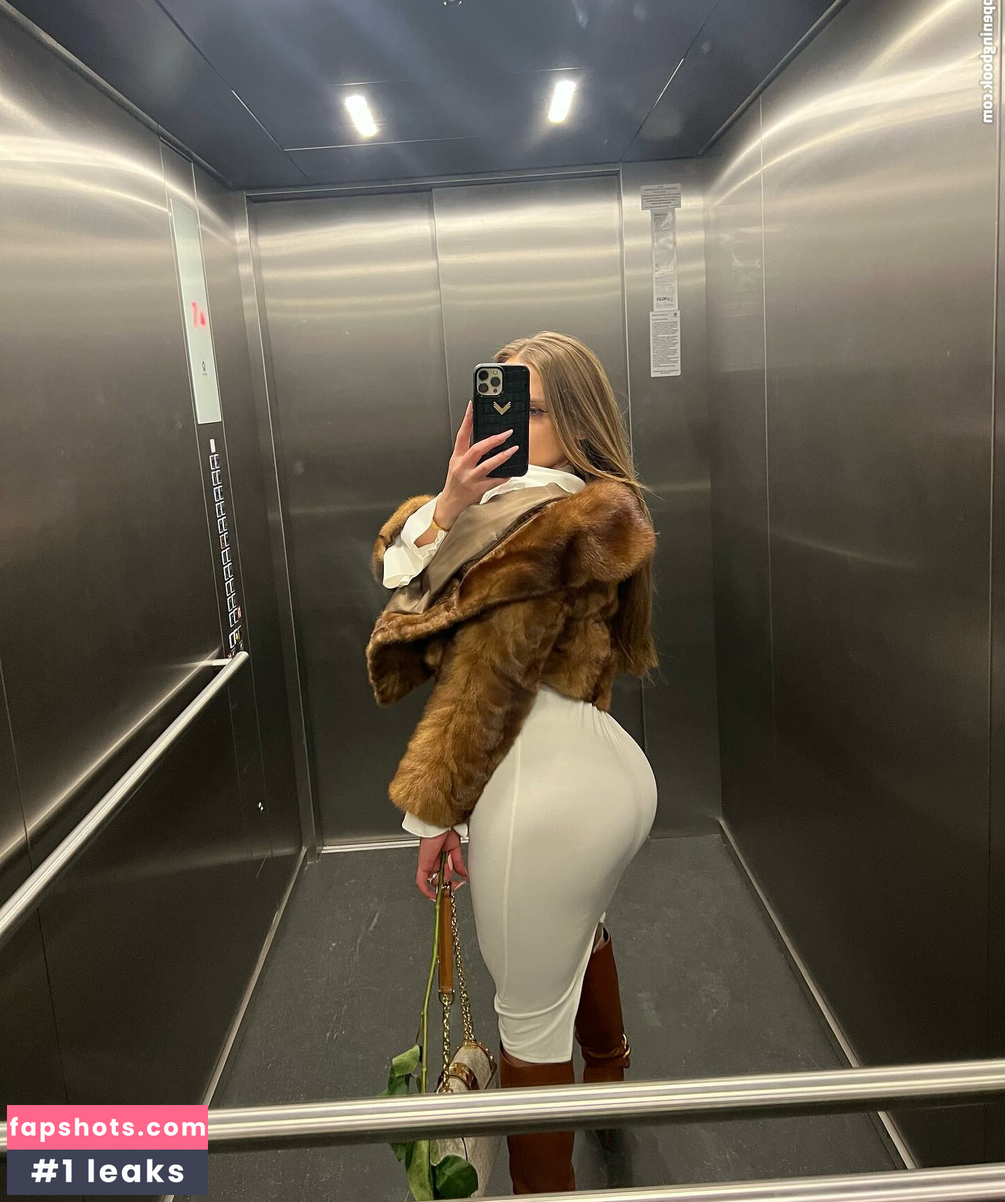 Ana Manta gallery photo #10