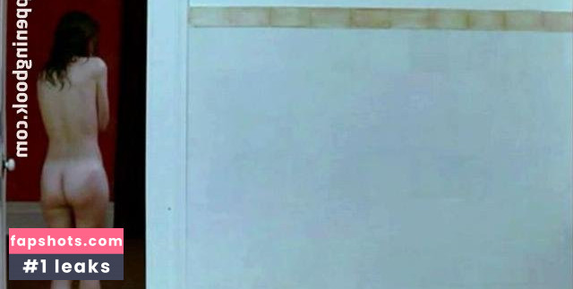 Ana Moreira gallery photo #15