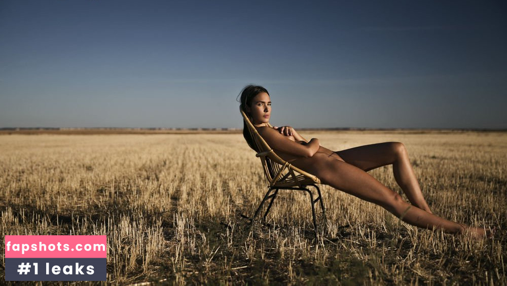 Ana Moya Calzado gallery photo #4