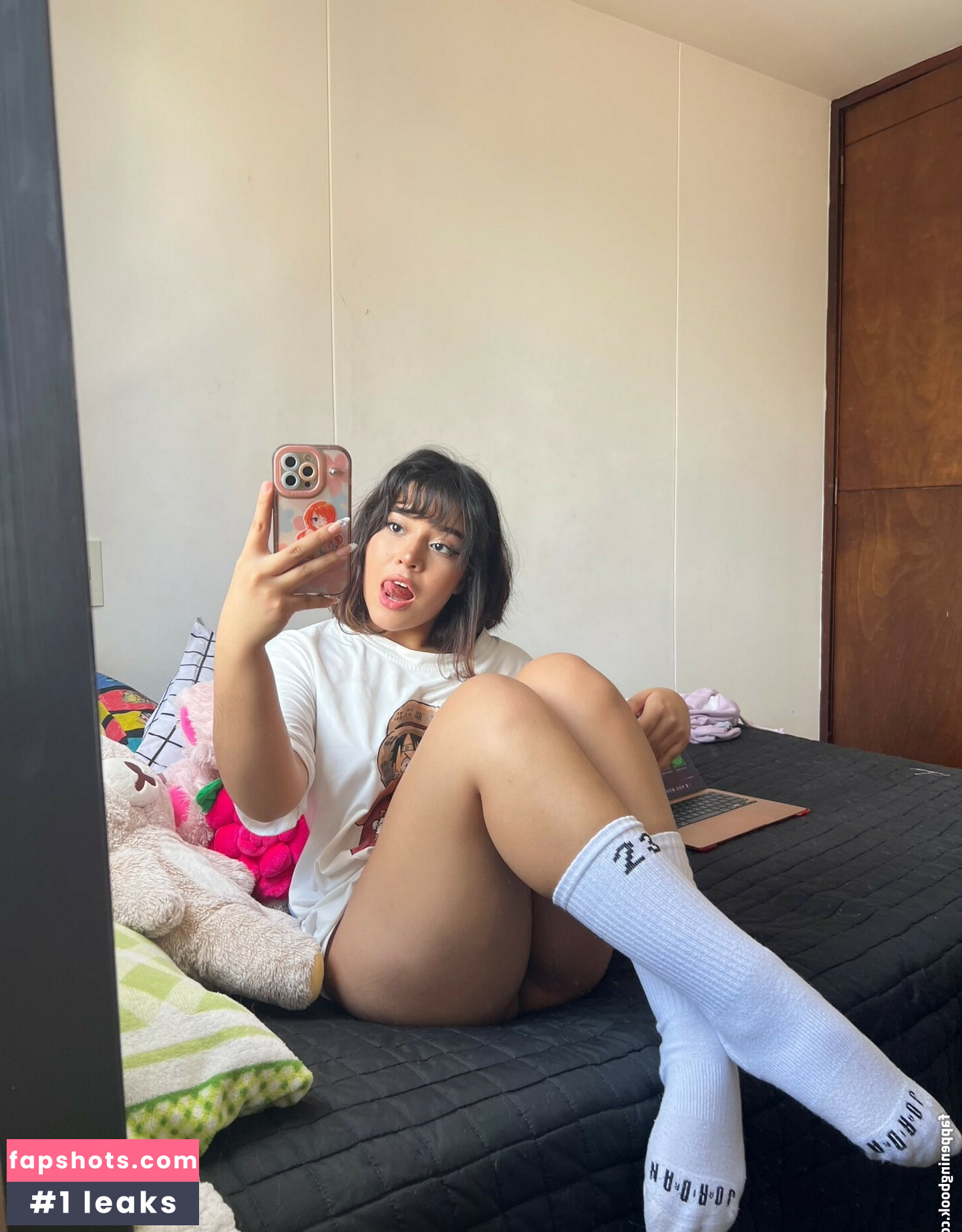 Ana Nunez gallery photo #24