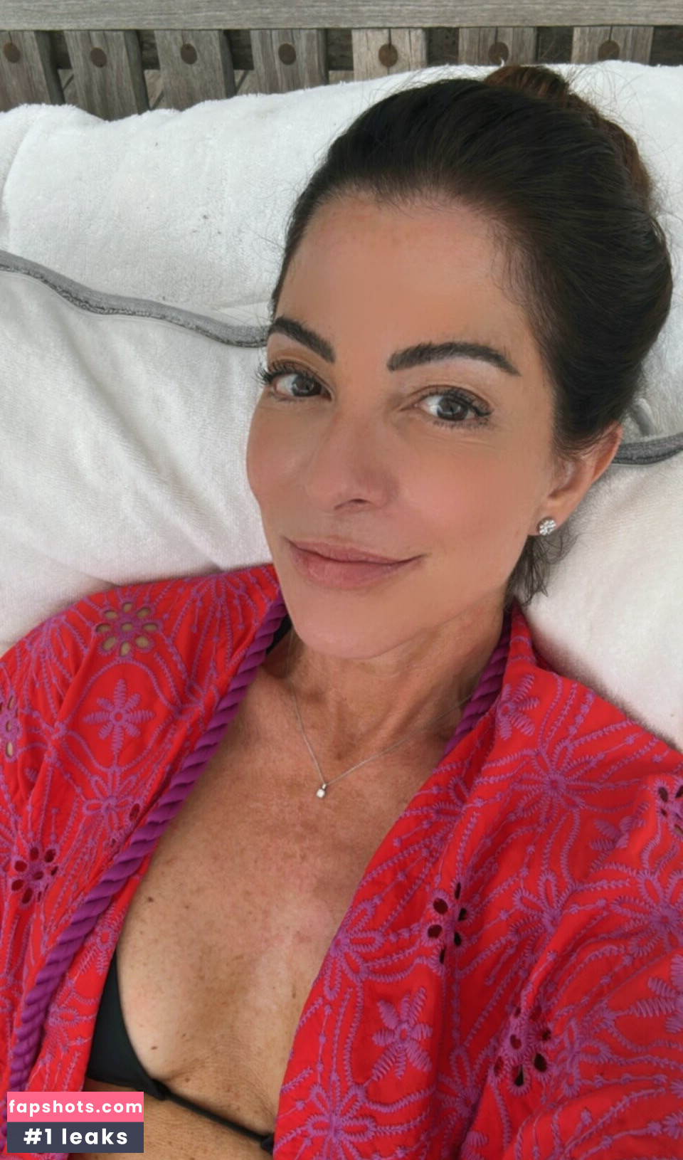 Ana Paula Padrão gallery photo #2