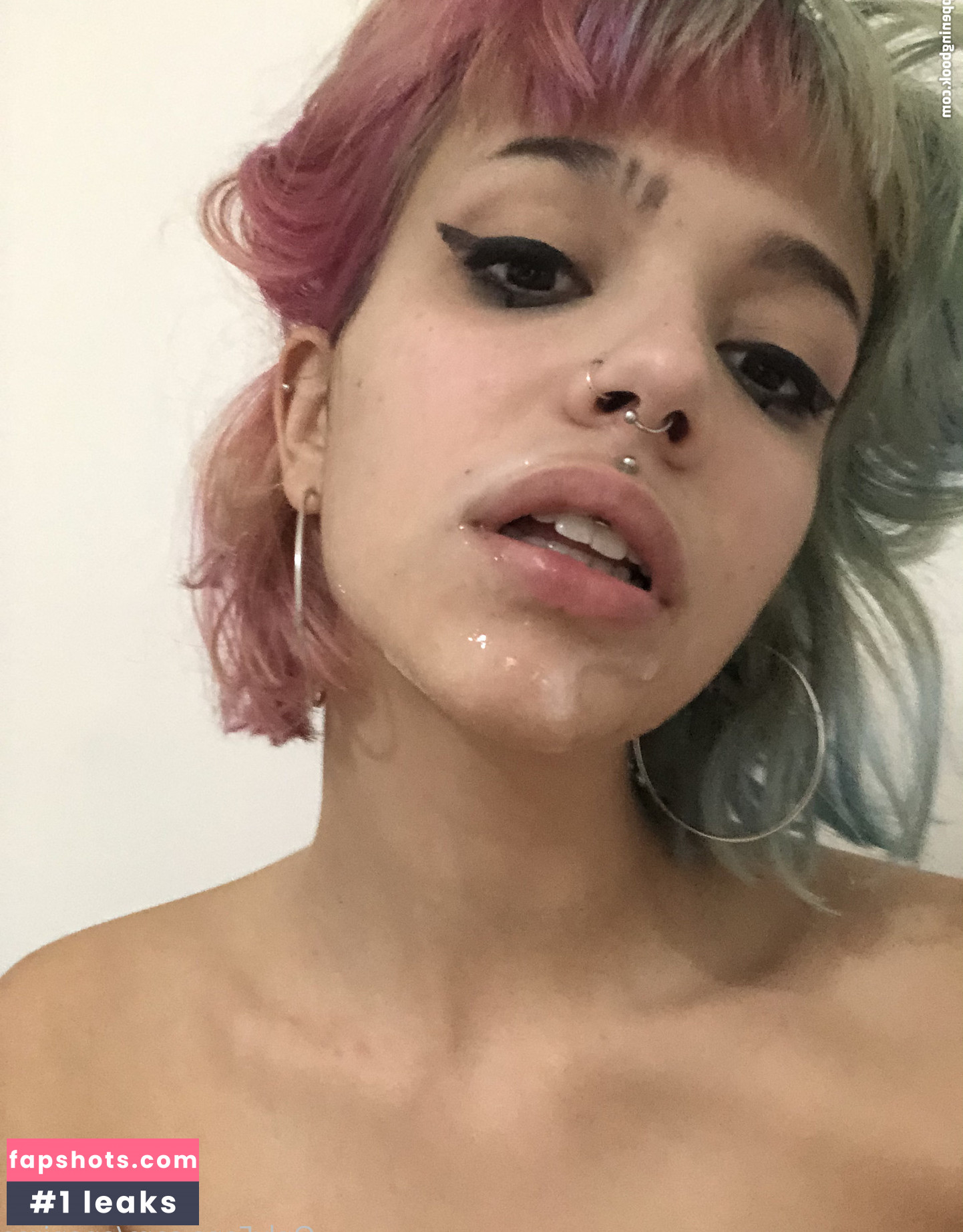 Ana Pires gallery photo #26