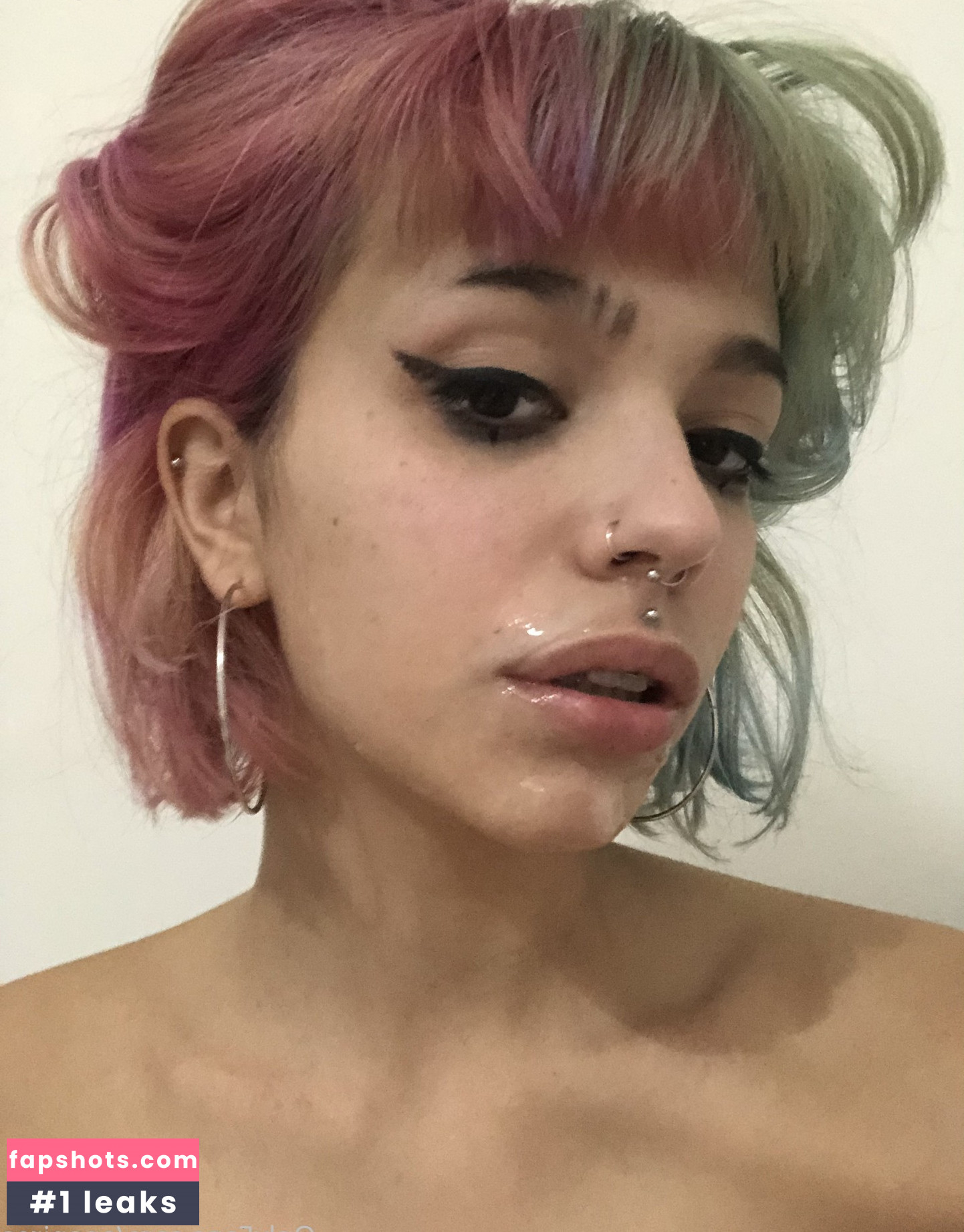 Ana Pires gallery photo #6