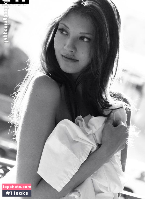 Ana Predo gallery photo #61