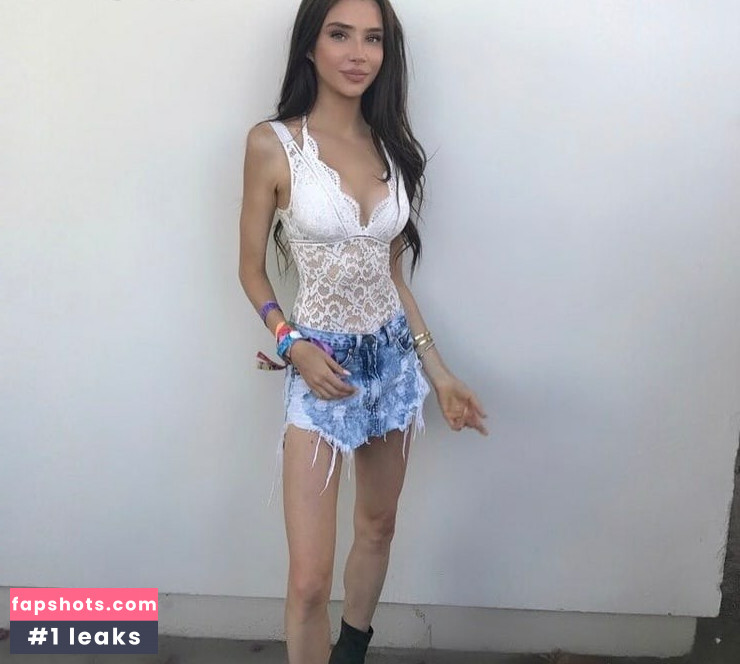 Ana Walczak gallery photo #2