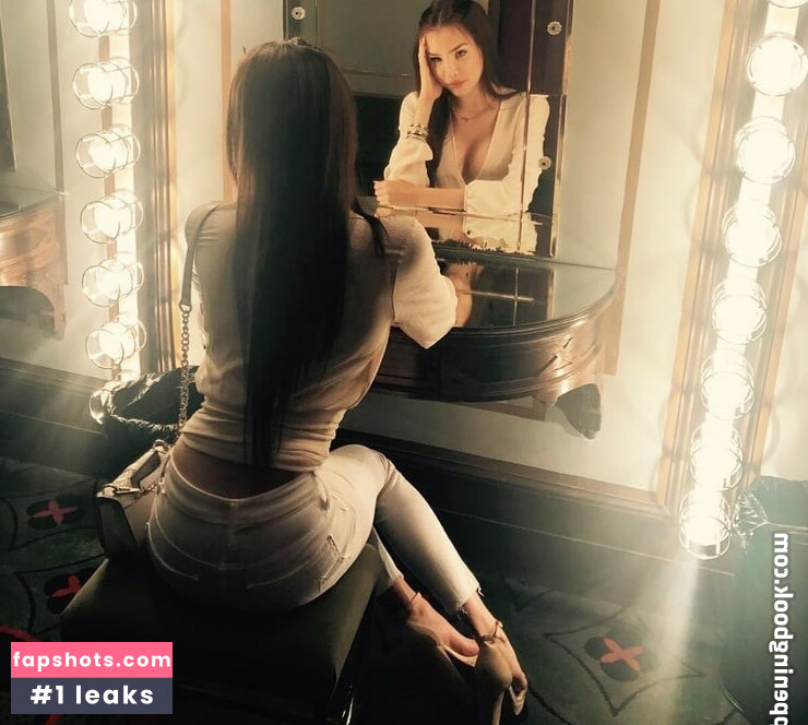 Ana Walczak gallery photo #12