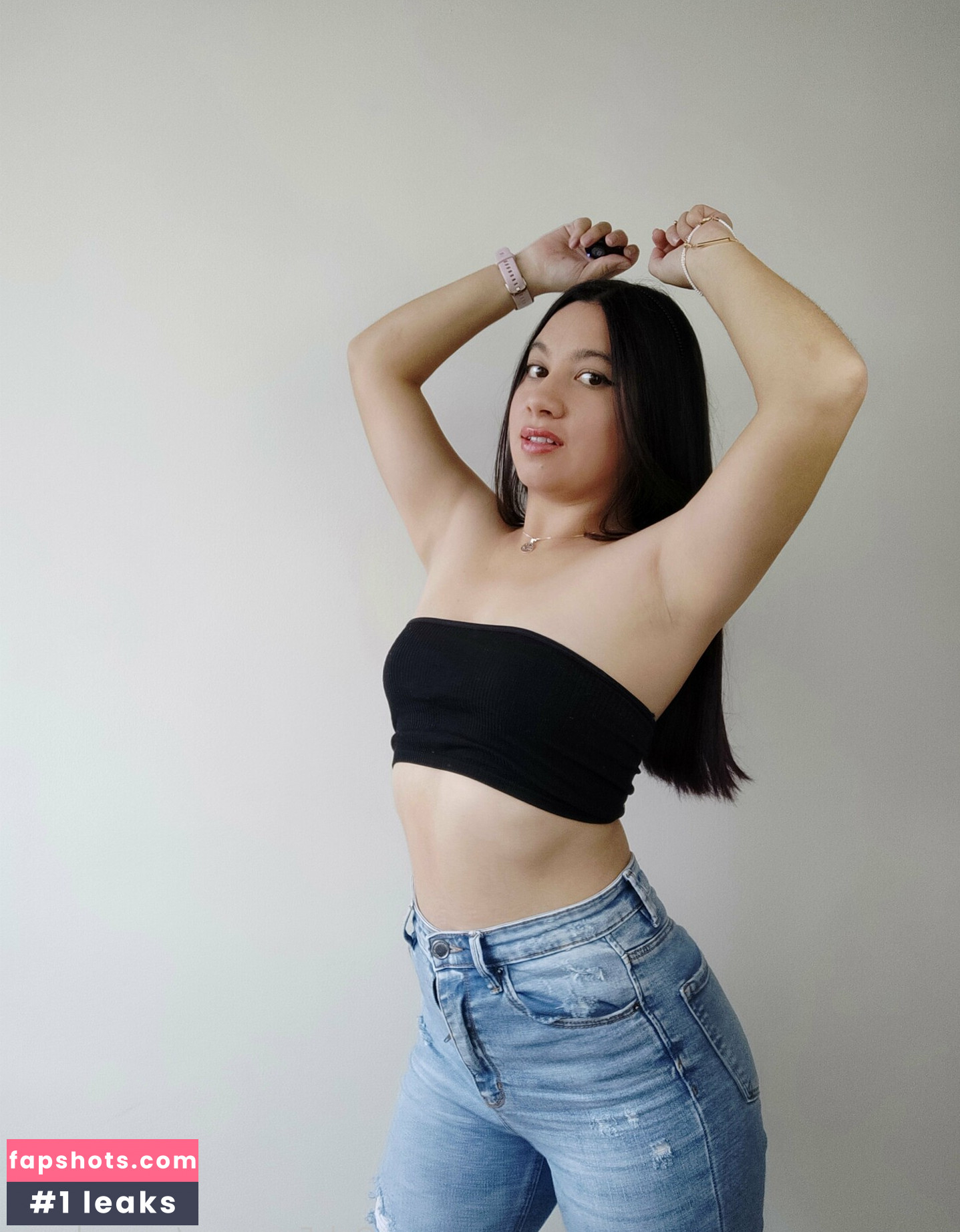 anaandmaga nude babe gallery