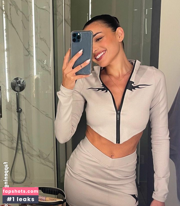 Anabel Hernandez gallery photo #11