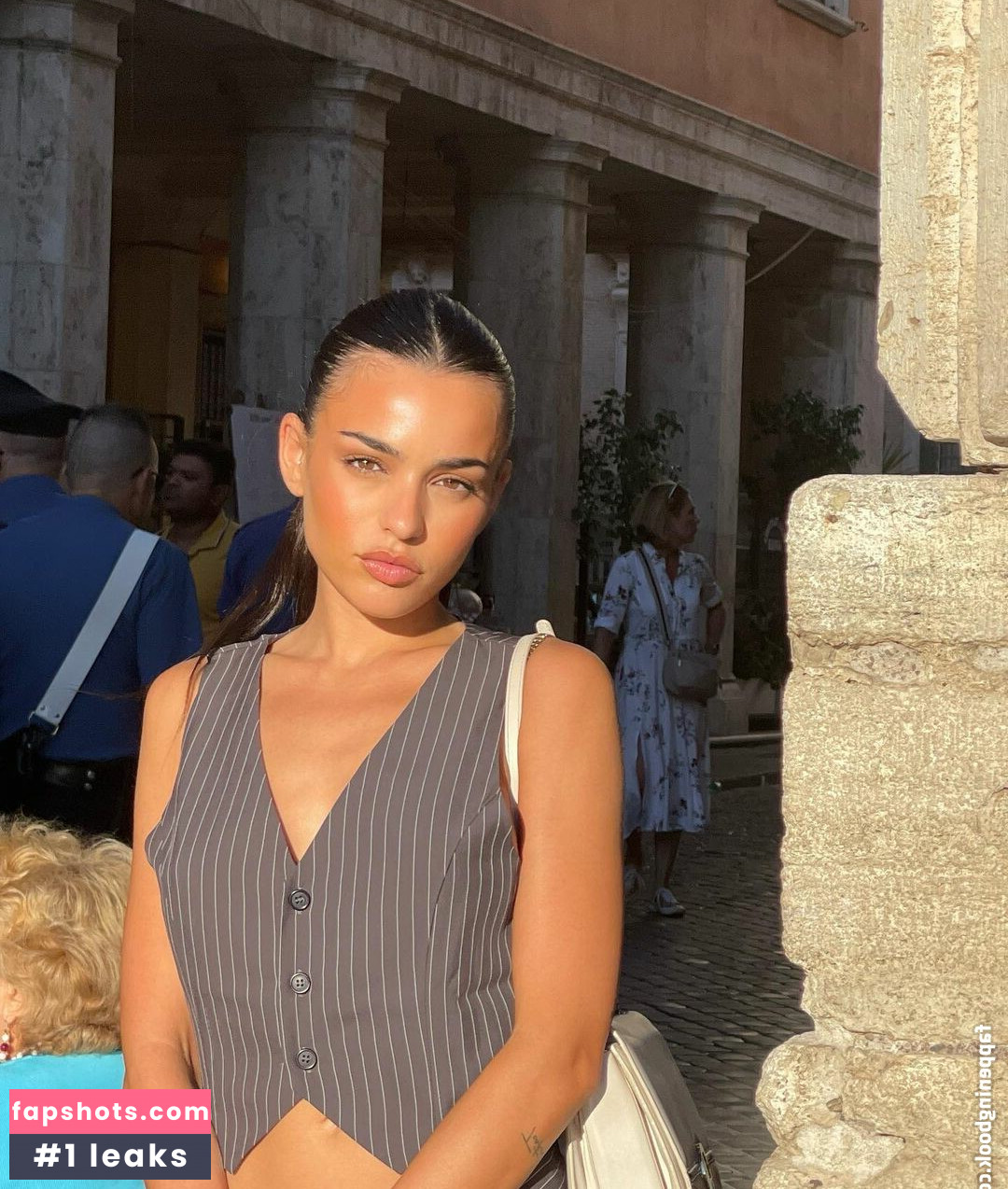 Anabel Hernandez gallery photo #102