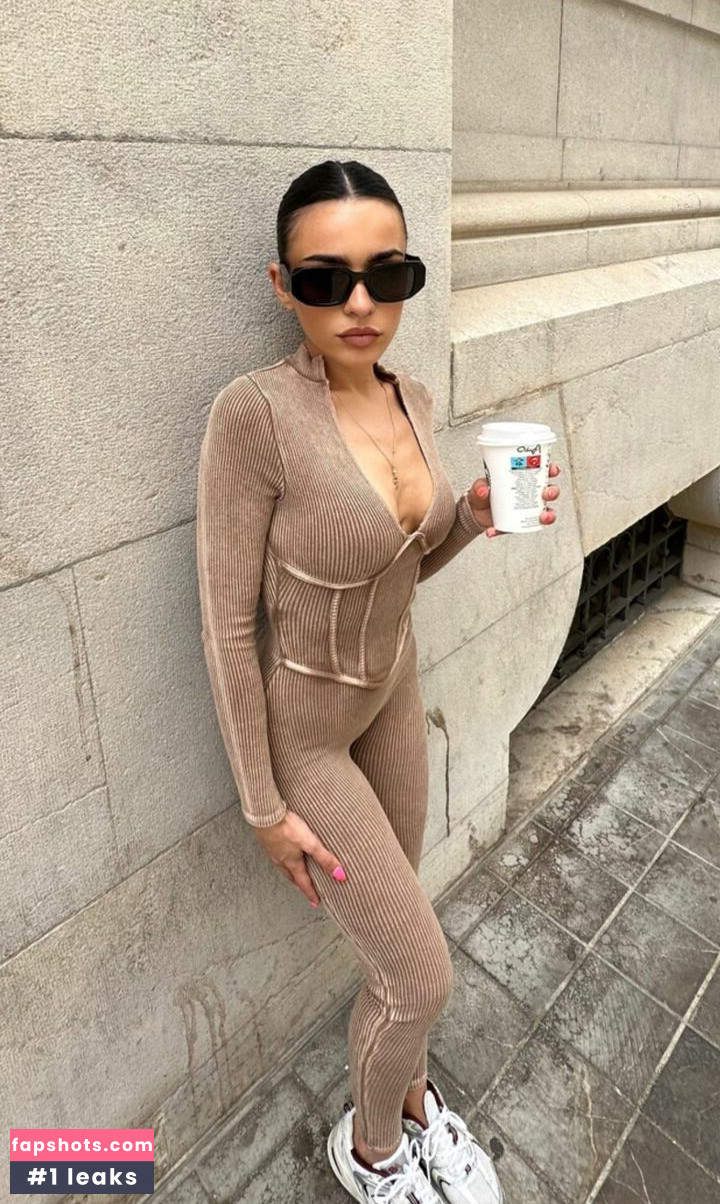 Anabel Hernandez gallery photo #13